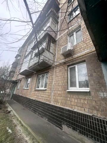 Мілютенка вул., 42-А