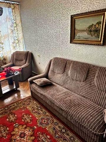 Лесі Українки бульв., 24
