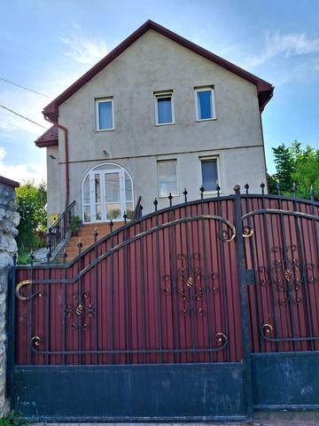 Лісова