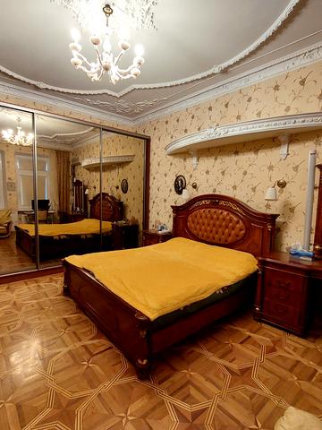 Софіївська вул., 20
