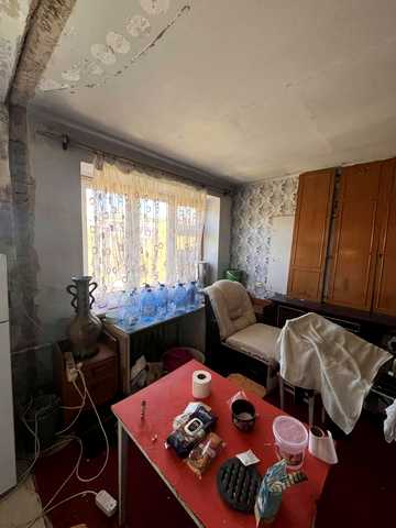 Зарічанська вул., 16