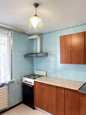 Богатирська вул., 14