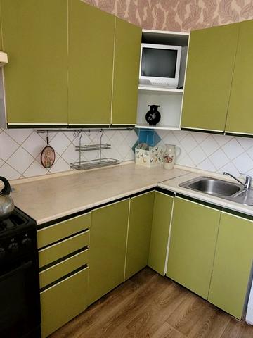 Тарасівська вул., 16