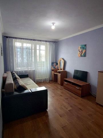 Гвардійців-Широнінців вул., 73