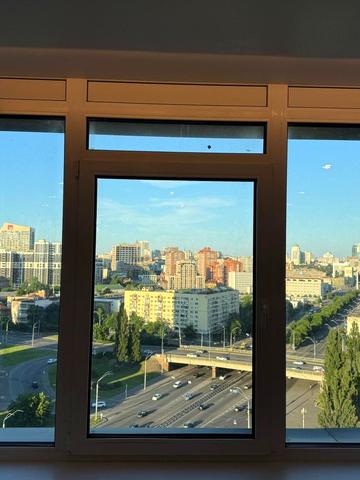 Берестейський просп. (Перемоги), 11 к1