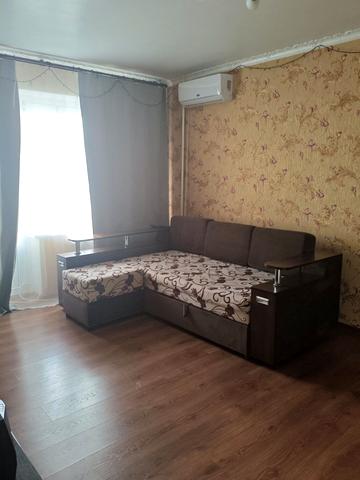Миропільська вул., 13