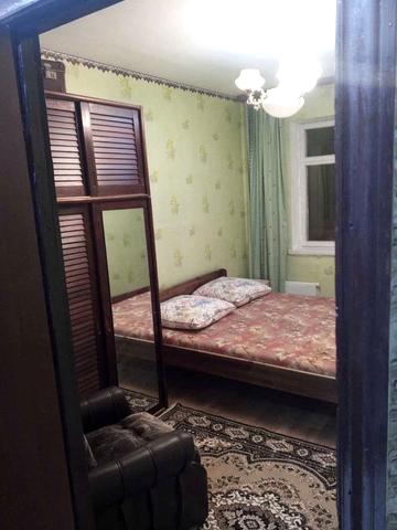 Академіка Корольова просп., 12