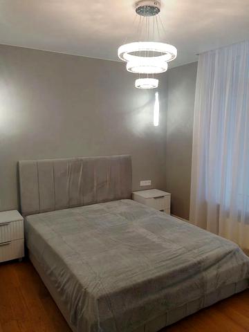 Олени Теліги вул., 25