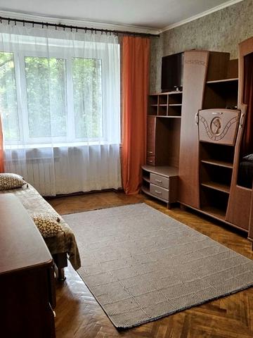 Бакинська вул., 37-В