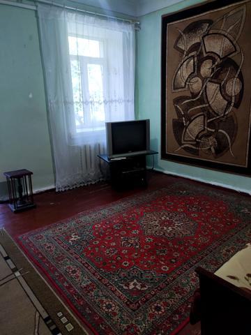 Павла Тичини вул., 10