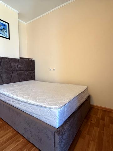 Дніпровська набережна вул., 19-В