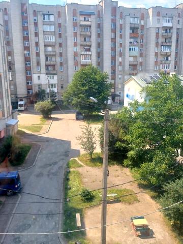 Степана Ленкавського вул., 1