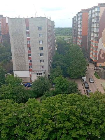 Івана Пулюя вул., 17