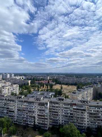 Володимира Івасюка просп. (Героїв Сталінграду), 55