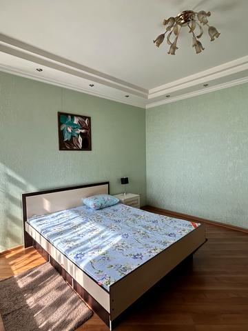 Середньофонтанська вул., 19в