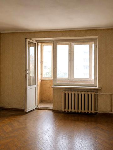 Романа Шухевича просп. (Генерала Ватутіна), 26