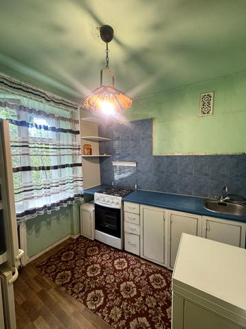Миру вул., 82