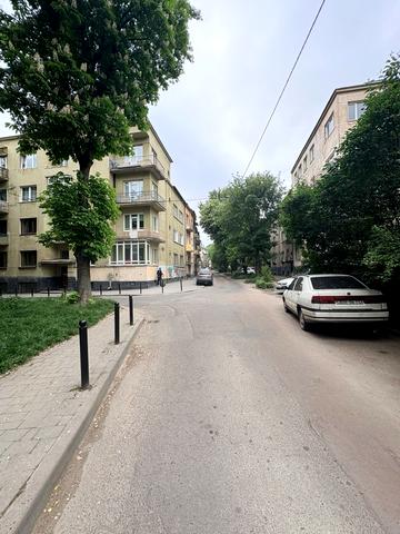 Тютюнників вул. (), 28