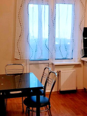 Юлії Здановської вул. (Ломоносова), 85