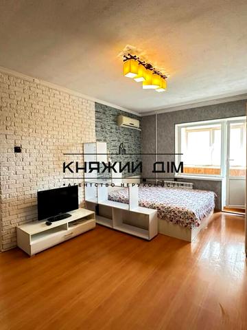 Архітектора Вербицького вул., 26
