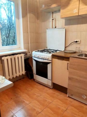 Академіка Стражеска вул., 1