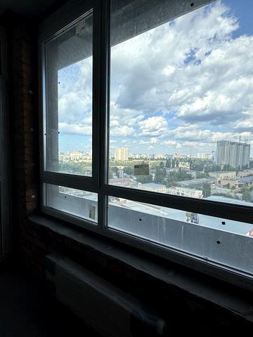 Причальна вул., 12