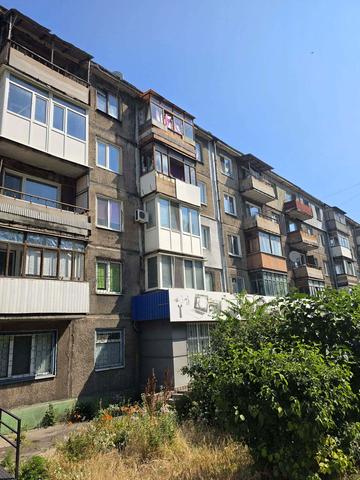 Василя Стуса просп., 14