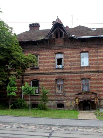Іллі Мечникова вул., 39