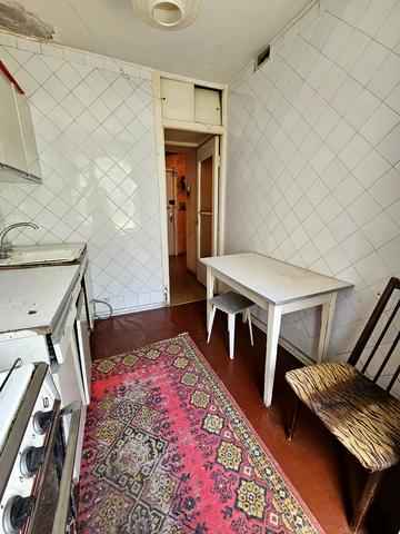 Князя Володимира Великого просп., 140