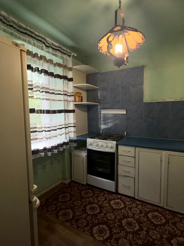 Миру вул., 82