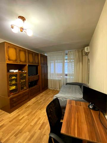 Лесі Українки бульв., 36/10
