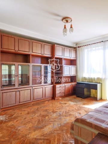 Русанівська набережна вул., 8