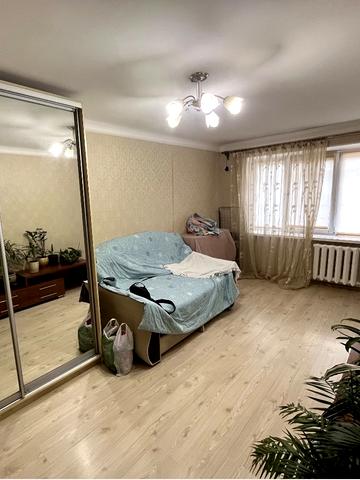 Академіка Доброхотова вул., 28