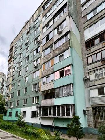 Менахем-Мендл Шнеєрсона вул. (Мініна), 5