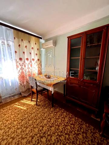 Верховної Ради бульв., 25-А