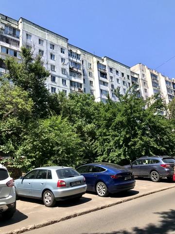 Незалежності вул. (Армійська), 17