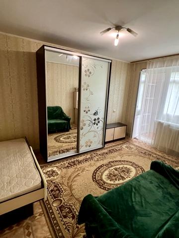 Олега Ольжича вул. (Ленінградська), 1-Б