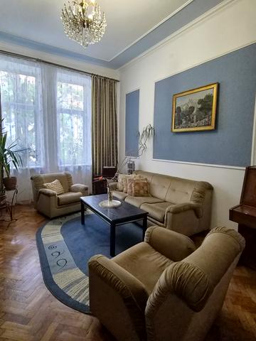 Марії Конопницької вул., 6
