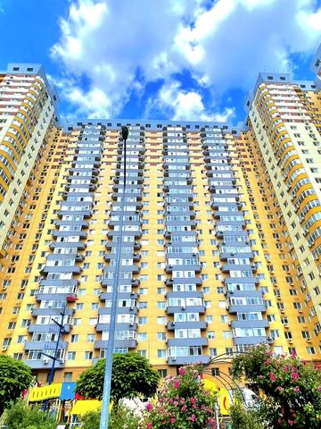 Юрія Кондратюка вул., 5