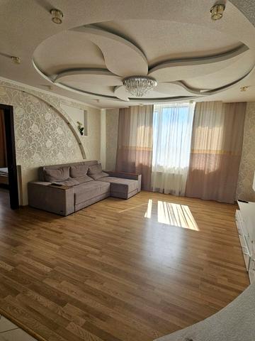 Валерія Лобановського просп. (Червонозоряний), 6-В