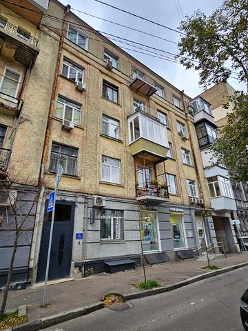 Бутишів пров. (Андрія Іванова вул.), 21