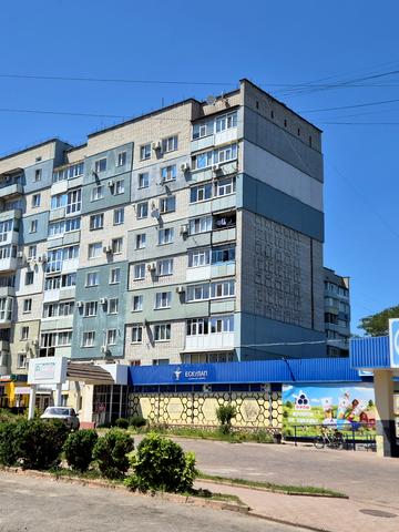 Героїв України, 41