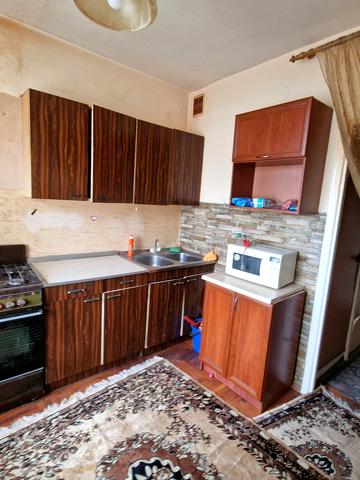 Леся Курбаса вул., 6