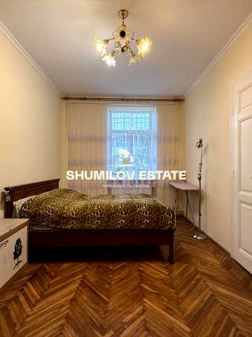 Щекавицька вул., 12
