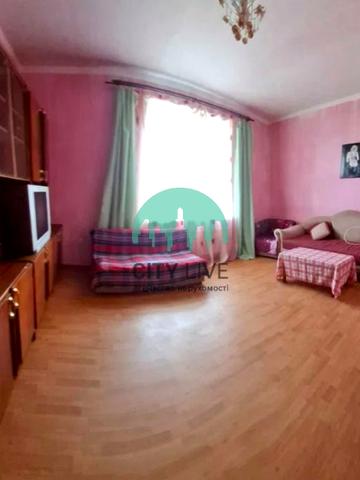Пасічна вул., 38а