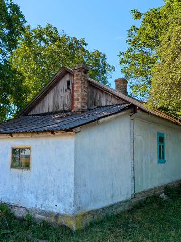 Тополева, 25