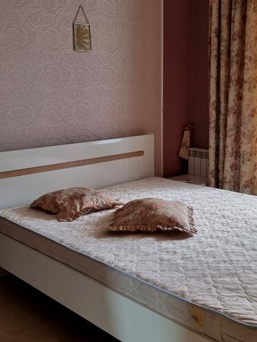 Ялтинська вул., 24/23