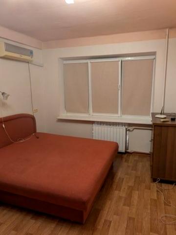Дарницький бульв., 9