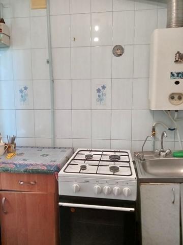 Пограничников вул., 34