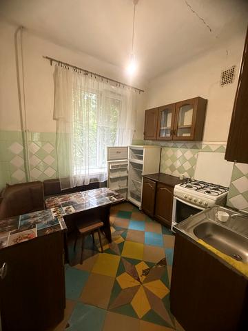 Галини Романової вул., 11